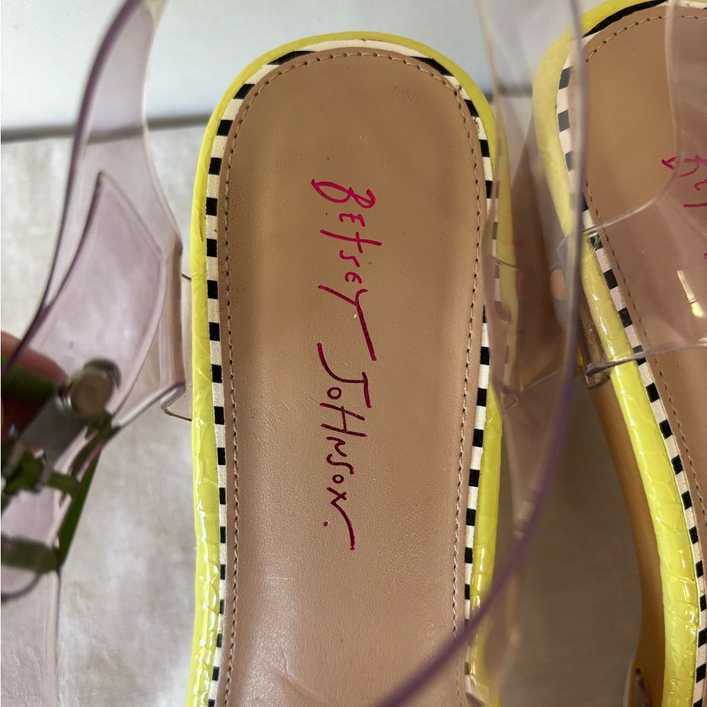 Betsey Johnson Floryn Open Toe Sandals Size 10 – Worn Once - near new - Picture 4 of 15